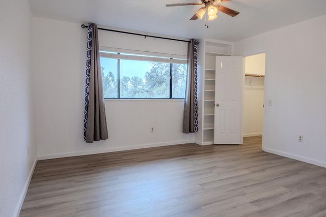 42058 Wild Stallion Court, Coarsegold, CA 93614