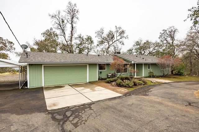 42058 Wild Stallion Court, Coarsegold, CA 93614