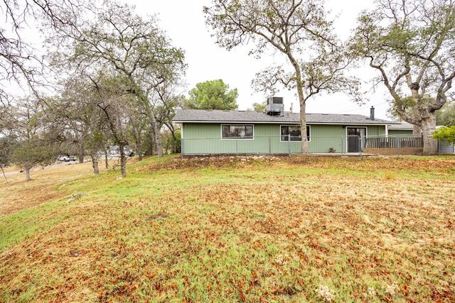 42058 Wild Stallion Court, Coarsegold, CA 93614