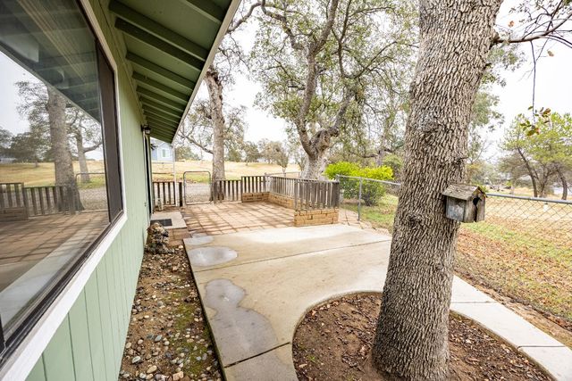 42058 Wild Stallion Court, Coarsegold, CA 93614