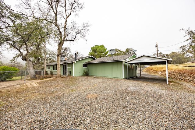 42058 Wild Stallion Court, Coarsegold, CA 93614
