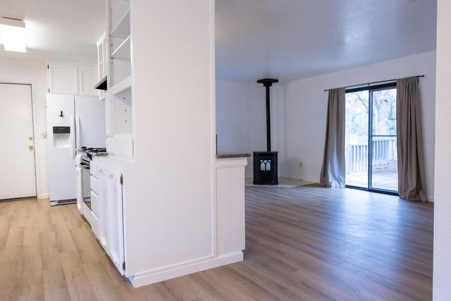 42058 Wild Stallion Court, Coarsegold, CA 93614