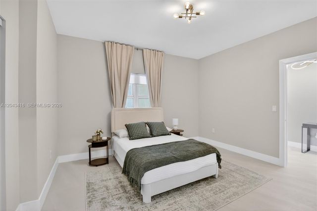 3330 NE 190th Street 718, Aventura, FL 33180