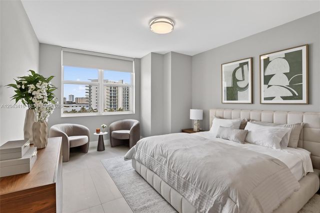 3330 NE 190th Street 718, Aventura, FL 33180