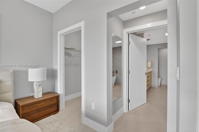 3330 NE 190th Street 718, Aventura, FL 33180