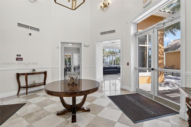 3330 NE 190th Street 718, Aventura, FL 33180