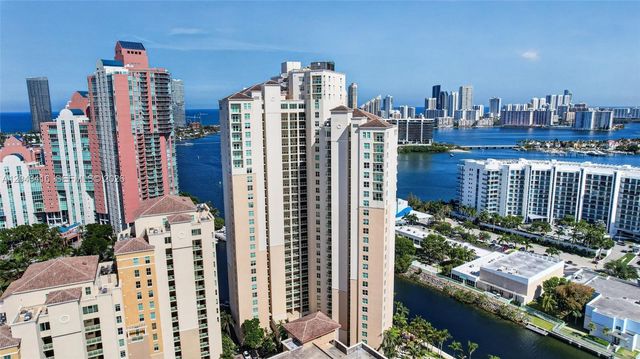 3330 NE 190th Street 718, Aventura, FL 33180