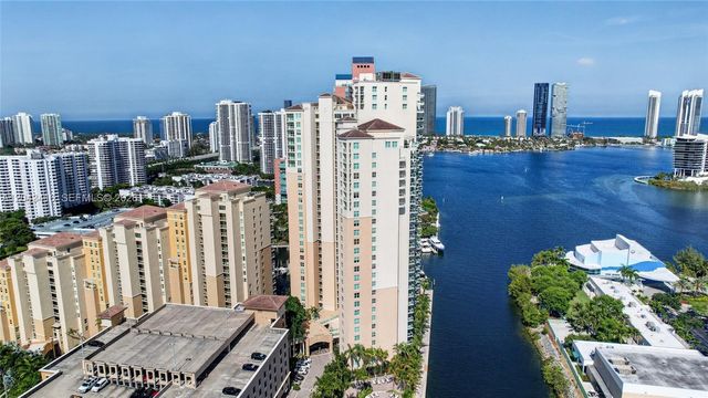 3330 NE 190th Street 718, Aventura, FL 33180
