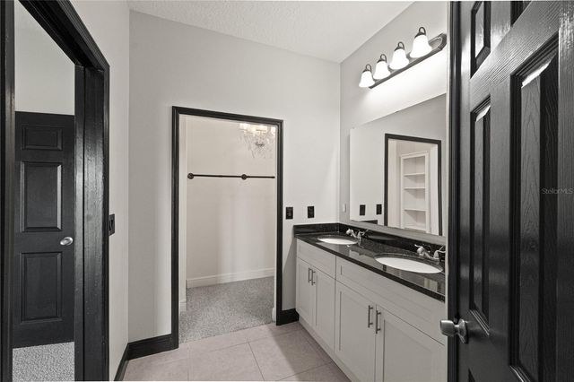 486 LAKE SHORE PARKWAY, Davenport, FL 33896