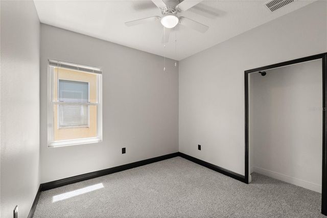 486 LAKE SHORE PARKWAY, Davenport, FL 33896