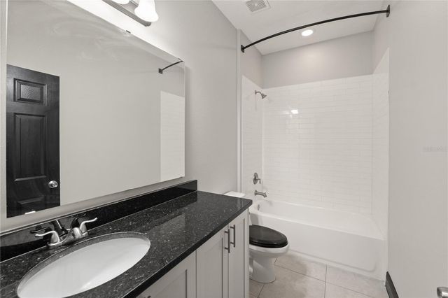 486 LAKE SHORE PARKWAY, Davenport, FL 33896