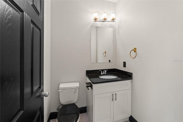 486 LAKE SHORE PARKWAY, Davenport, FL 33896