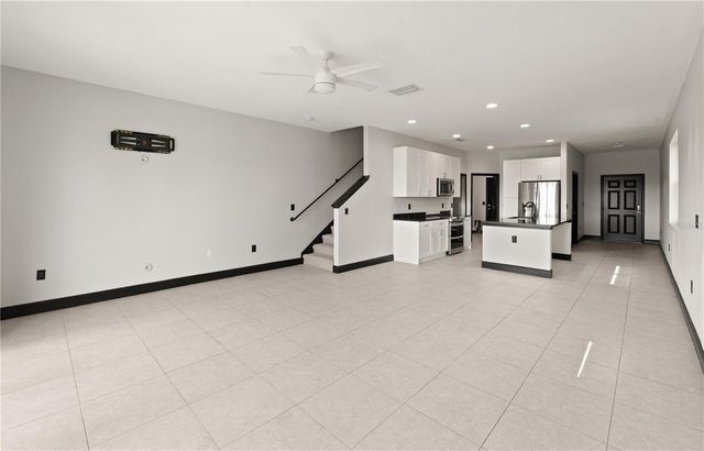 486 LAKE SHORE PARKWAY, Davenport, FL 33896