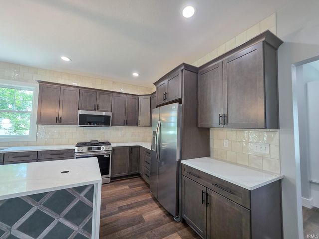 4056 Rosemont Place, Mishawaka, IN 46544