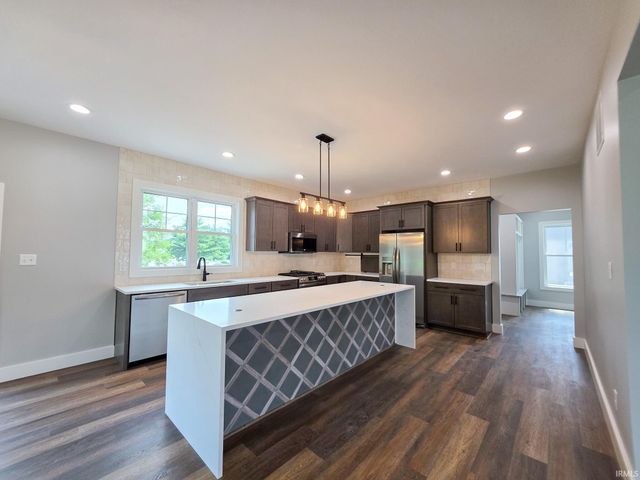 4056 Rosemont Place, Mishawaka, IN 46544