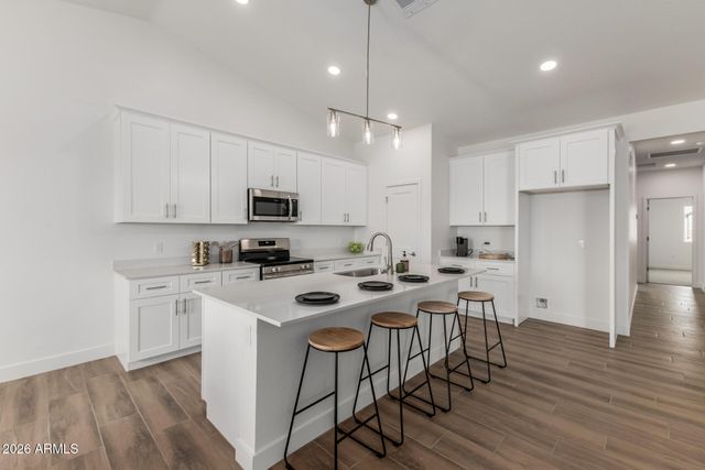 9543 W SANDSTONE MOUNTAIN Drive, Casa Grande, AZ 85194