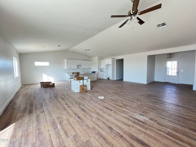 9543 W SANDSTONE MOUNTAIN Drive, Casa Grande, AZ 85194