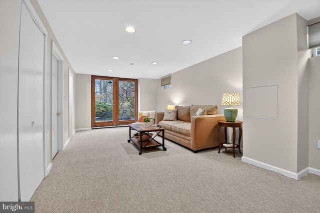 1002 HEATHER AVE, Takoma Park, MD 20912