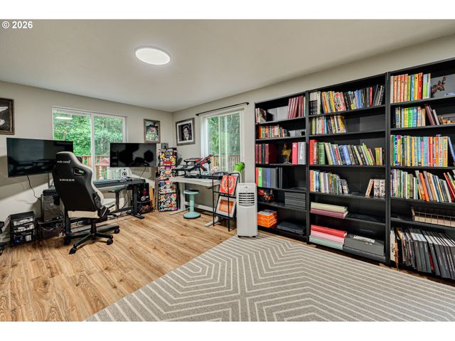 136 CHARLESTON Dr, Kalama, WA 98625