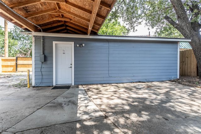607 Brooks Avenue, Dallas, TX 75208