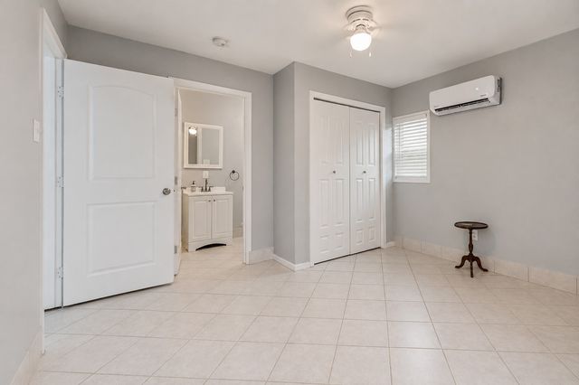 607 Brooks Avenue, Dallas, TX 75208