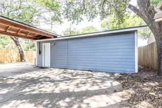 607 Brooks Avenue, Dallas, TX 75208
