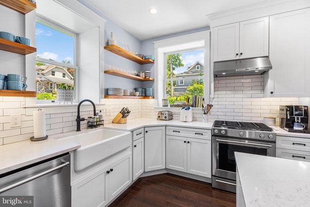 231 N ESSEX AVE, Narberth, PA 19072