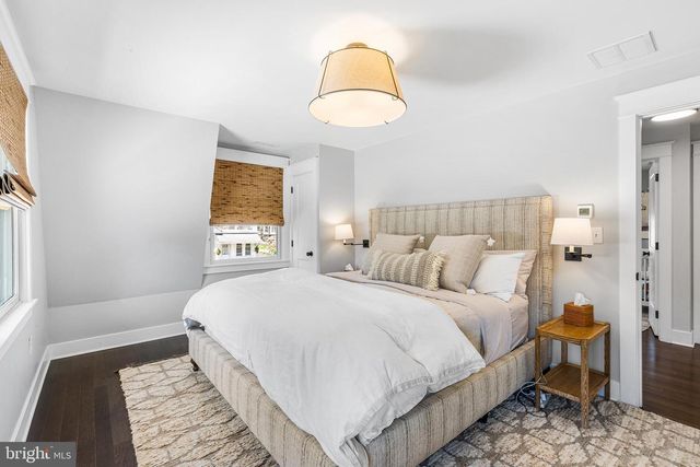 231 N ESSEX AVE, Narberth, PA 19072