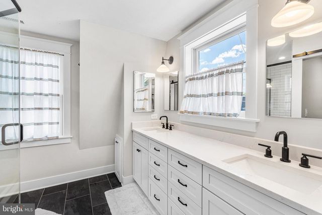 231 N ESSEX AVE, Narberth, PA 19072