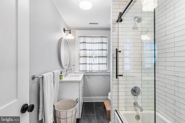 231 N ESSEX AVE, Narberth, PA 19072
