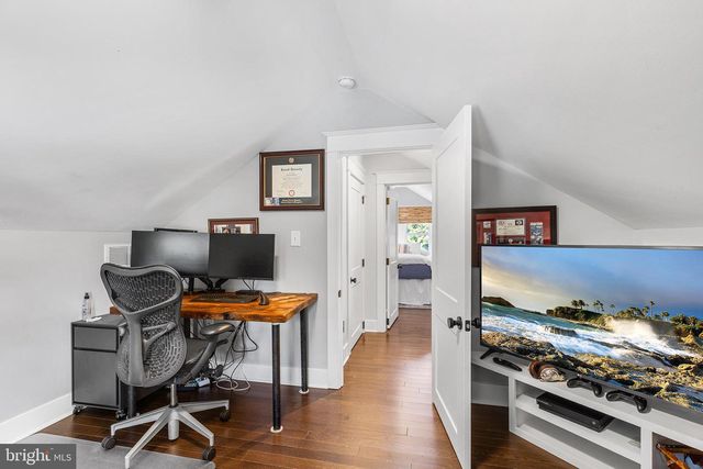 231 N ESSEX AVE, Narberth, PA 19072