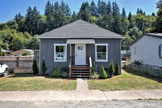 1011 W Cota Street, Shelton, WA 98584