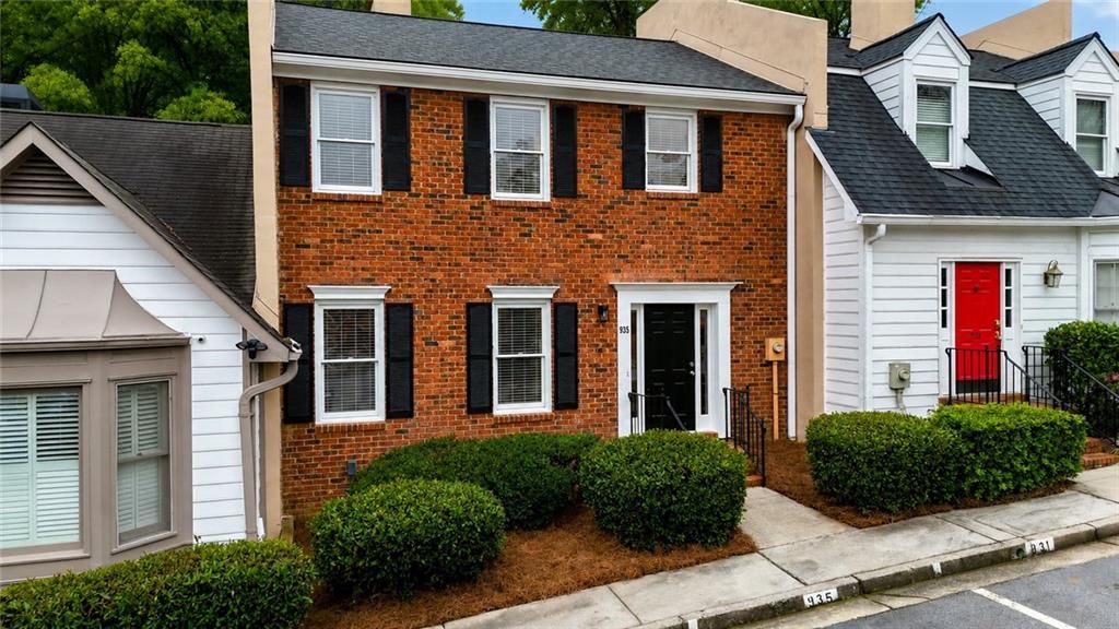 935 Lenox Hill Court NE, Atlanta, GA 30324