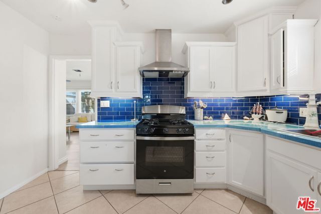 15381 Pacific Street, Midway City, CA 92655