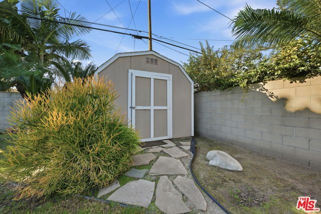 15381 Pacific Street, Midway City, CA 92655