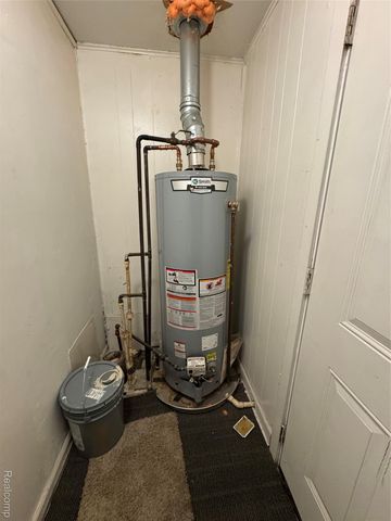 36227 Vinewood Street, Romulus, MI 48174