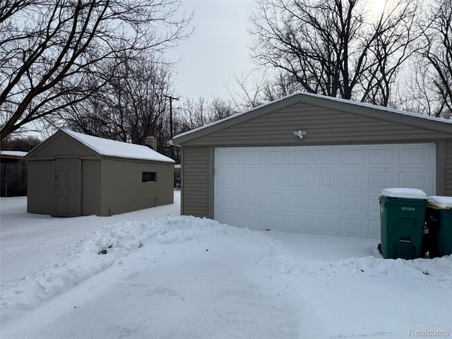 36227 Vinewood Street, Romulus, MI 48174