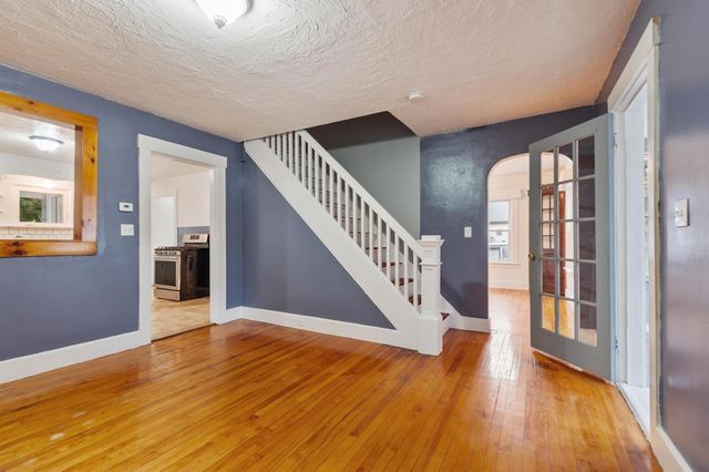 14 Rockdale Ave, Fitchburg, MA 01420
