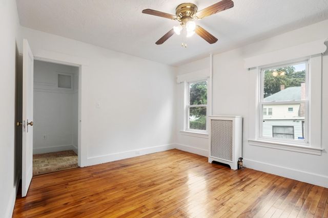14 Rockdale Ave, Fitchburg, MA 01420