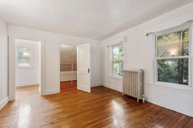 14 Rockdale Ave, Fitchburg, MA 01420