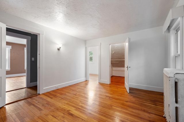14 Rockdale Ave, Fitchburg, MA 01420