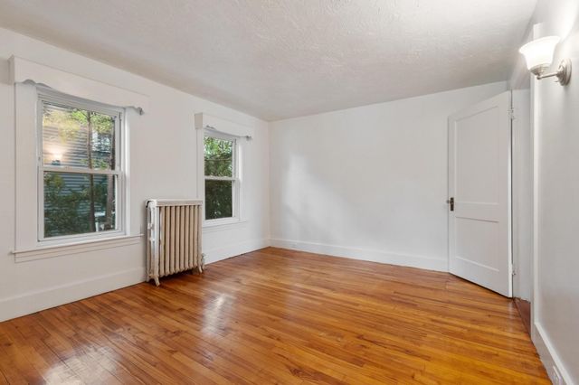 14 Rockdale Ave, Fitchburg, MA 01420