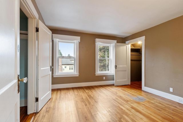 14 Rockdale Ave, Fitchburg, MA 01420
