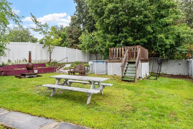 14 Rockdale Ave, Fitchburg, MA 01420