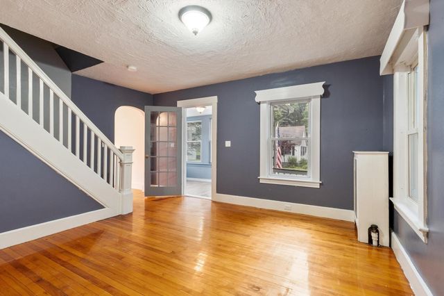 14 Rockdale Ave, Fitchburg, MA 01420