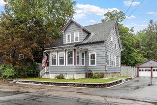 14 Rockdale Ave, Fitchburg, MA 01420
