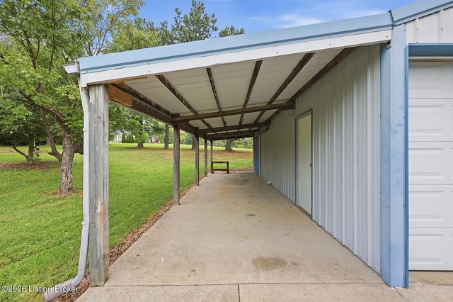 519 Fox Run Dr, Taylorsville, KY 40071