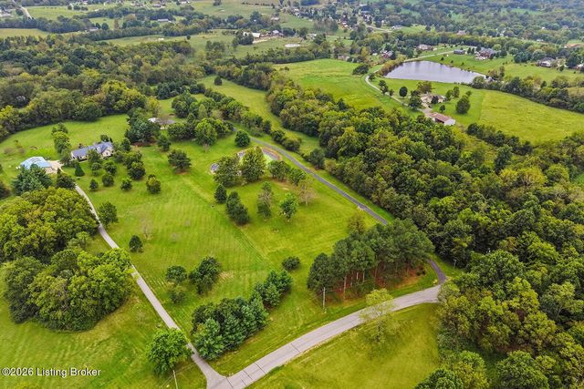 519 Fox Run Dr, Taylorsville, KY 40071