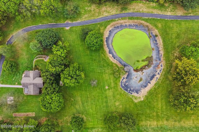519 Fox Run Dr, Taylorsville, KY 40071