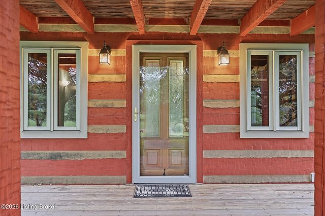 519 Fox Run Dr, Taylorsville, KY 40071
